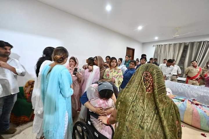 Yadav_Ankit983's tweet photo. दुःख की घड़ी💔😢 https://t.co/Ht6EMJ9gRo