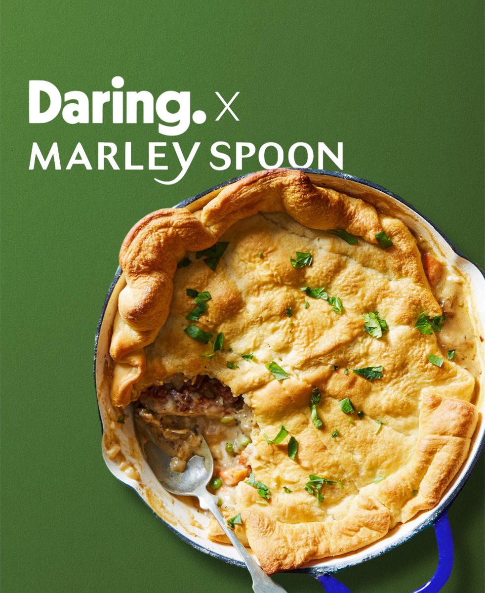 Pumpkin spice lattes aside, it doesn't get more fall than a chicken pot pie, and this one from @marleyspoon definitely fits the bill. Psst... this dish is available on Marley Spoon this week and next. Hurry, the cut off for ordering is this Wednesday!