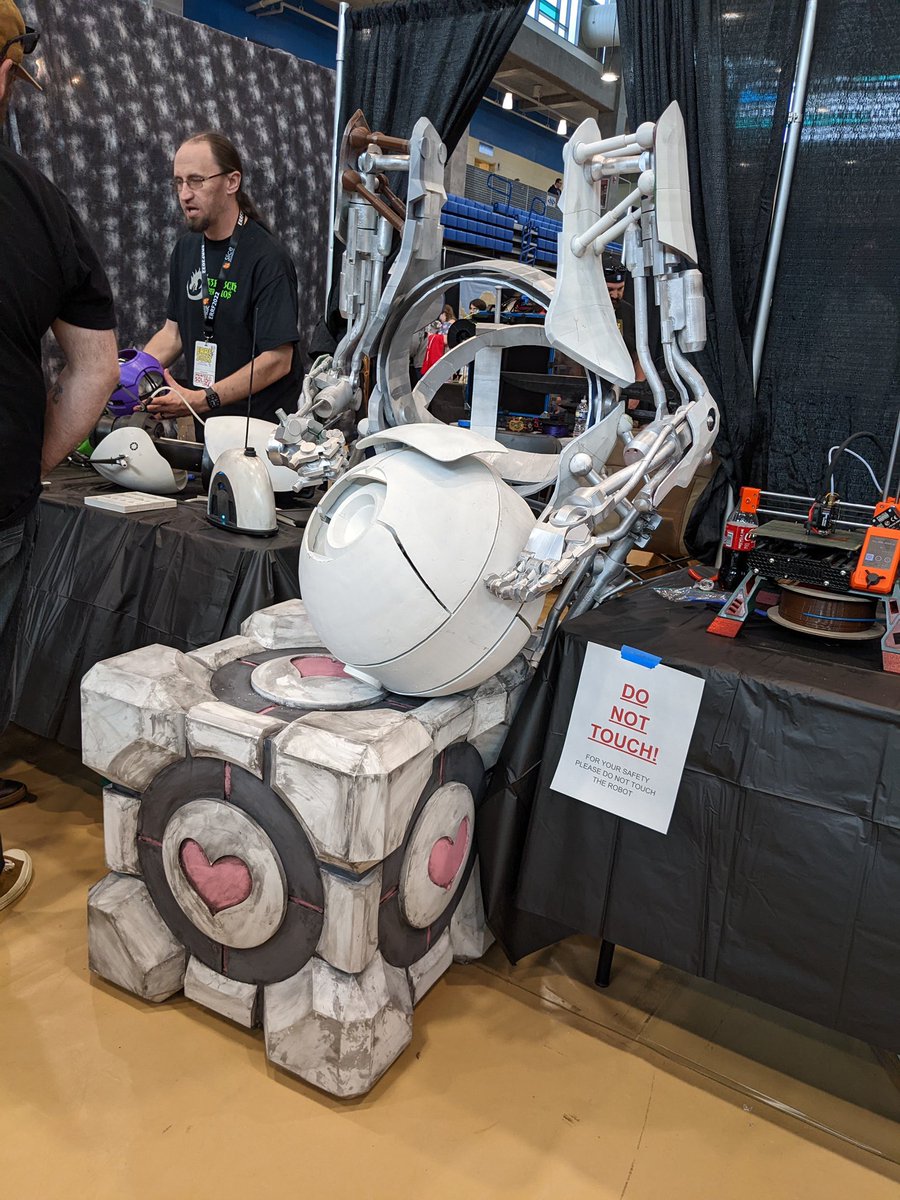 G33kT3ch's tweet photo. #ERRF2022 was awesome. We are safe back home. And putting things away. Now to start on something else really big to print. @valvesoftware #atlasportal2 #games2life #cakeisalie https://t.co/btkQqhMaub