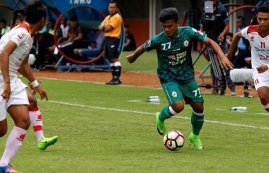 vvbtimes's tweet photo. #PersisHariIni | 10.10.17 | Babak 16 Besar partai 6 | Std. Maguwoharjo | Pss 2-1 Persis | Gol: Joko Prayitno | https://t.co/aFsXKLXo3I
