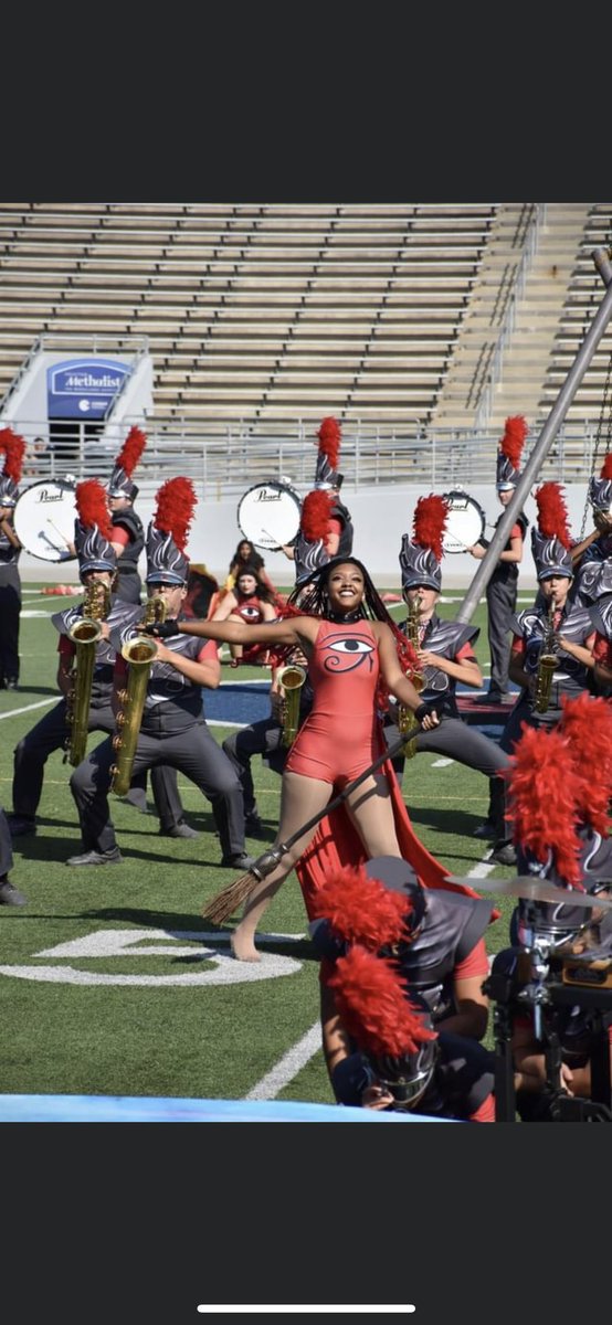TiffTweets1014's tweet photo. Proud Mom moment…My baby girl shined @lonestarpreview this past weekend! Congrats to the @KleinOakBand and color guard on their 3rd place finish! @KleinOak @kleinfinearts @CrestonHerron #ColorguardMom #ClassOf25 #OsUp 💛🖤🙆🏽♀️ https://t.co/HDbk9eaj4O