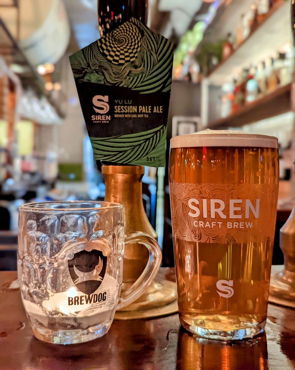 seethinglanetap's tweet photo. @SirenCraftBrew Yulu is back! You'll never have to choose between beer and tea again, as Yulu is brewed with earl grey tea, with subtle bitterness and zest to bring a well rounded flavour. Check it out today!
.
.
.
.
.
#beer #sirenyulu #cask #ale #brewdog #pub #earlgrey https://t.co/1nPtDsb0Zq