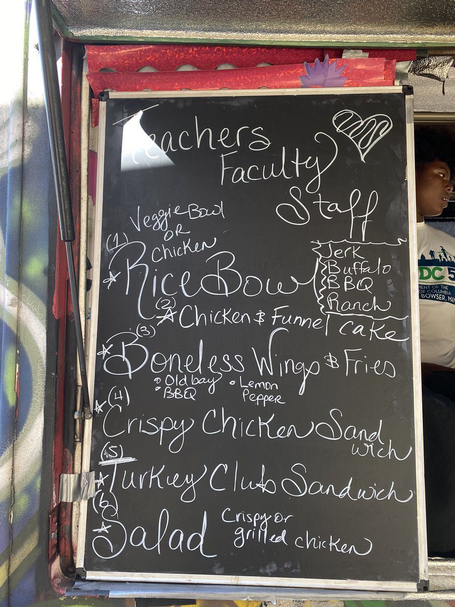 FairhillES's tweet photo. Thank you @FairhillPTA and Kool Zone Food Truck for treating our staff to an amazing lunch!! Sooooo yummy! https://t.co/lEuwAylY1g