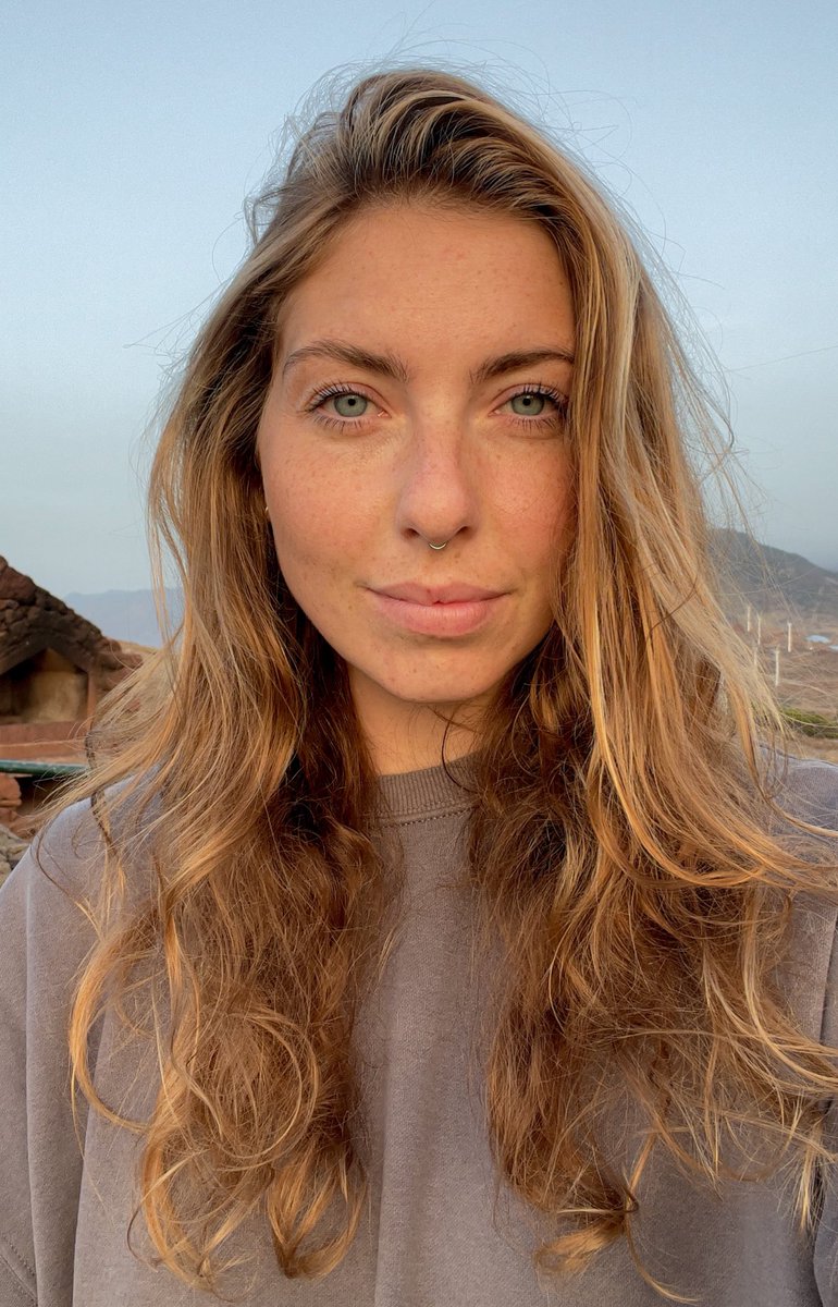 Nadine Bauer tweet media