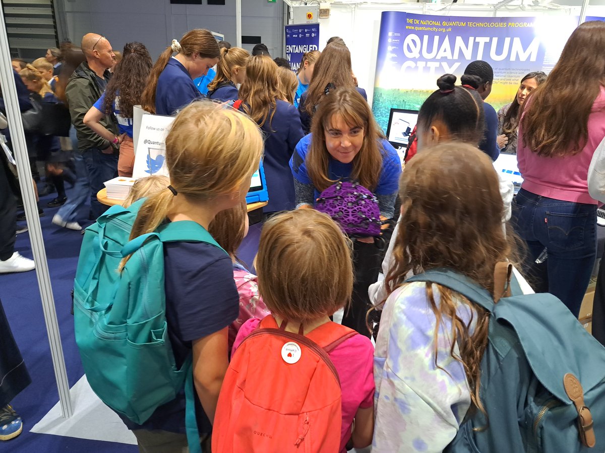 Big thanks to @newscievents for hosting #NewScientistLive, to our exhibiting teams and especially to our visitors! We loved sharing our enthusiasm for #quantum #technologies w/ nearly 3000 of you! Till next time! @NPL @isenseIRC @UoN_MEG @Sensors_QTHub @QCommHub @ldsd_research
