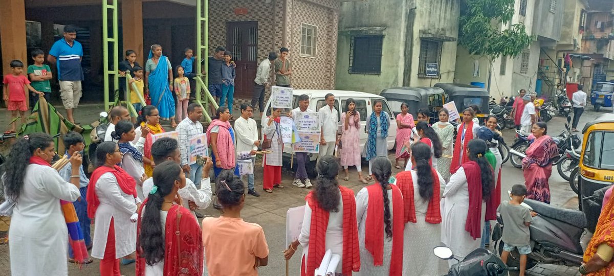 DeepaliKshir's tweet image. We at Bapu trust, Celebrating World Mental Health Day at Shastrinagar area, pune.
Through Rally, Slogans march and Street plays on MH Awareness. 
Breaking the Stigma of Mental Health at Communities.

@baputrust @richa087 @TCI_Global  @BapuPune  @ZeroProjectorg #zerocall23