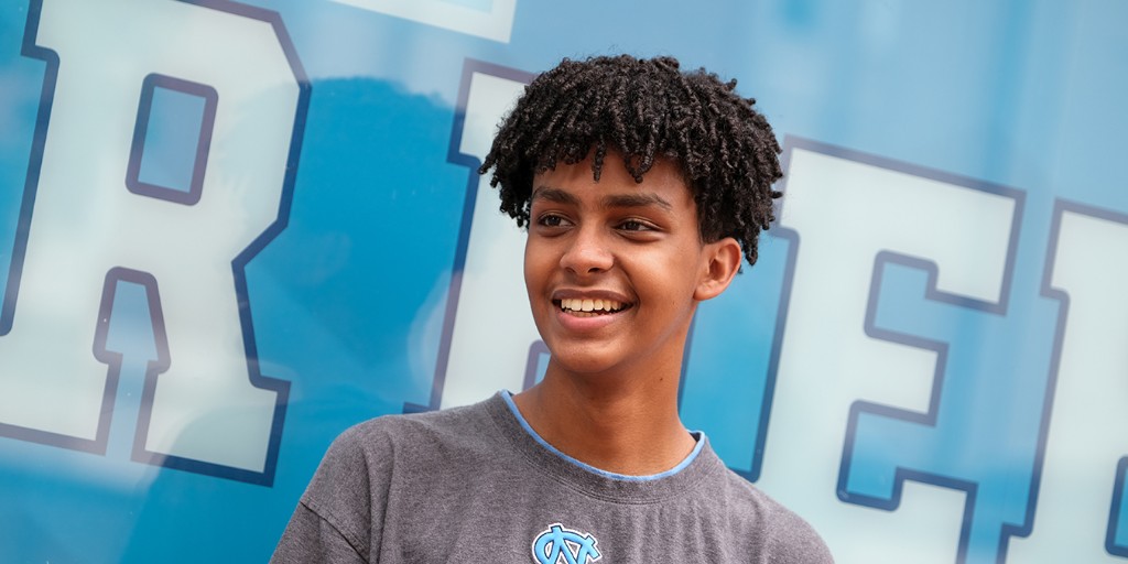 Nathan Kelete (UNC '25, CSS 9) spent this summer in the <a href="/UNCpublichealth/">UNC Public Health</a> QUEST program, where he used his analytical skills to explore the disproportionate effect of environmental exposures on low-income areas and populations of color. 💻 #UNCResearchWeek #excellenceispossible