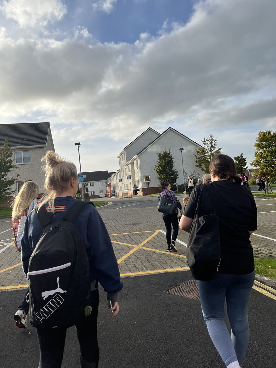 Sineadcroninx's tweet photo. Finally finished for the day !! 😄 @MajellaGolden #activelearning #longday #beautyandspatus https://t.co/IgELjyv9bT