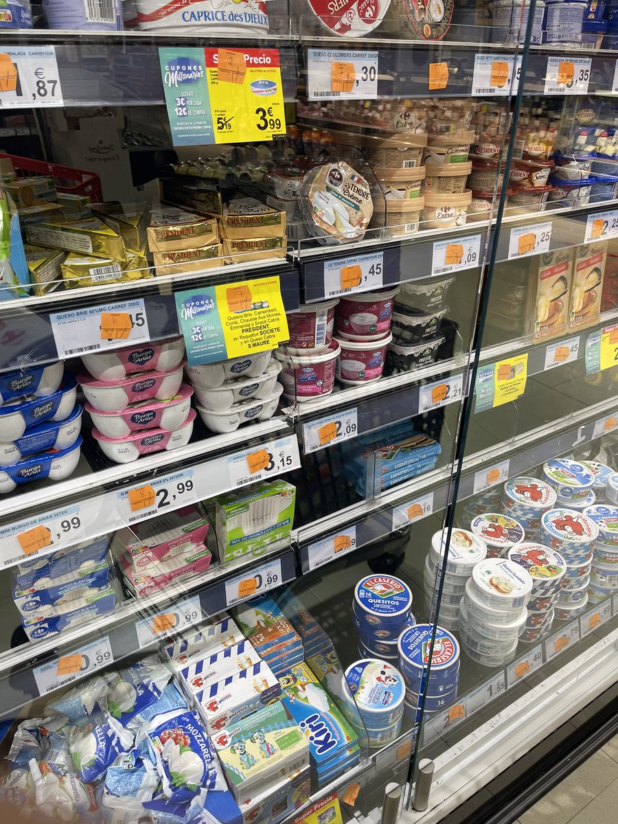 fgoikoetxea's tweet photo. Me gusta el juego de @CarrefourES de vamos a esconder los precios, a ver si adivinas cuanto hemos subido los precios hoy https://t.co/CcGarwPT66