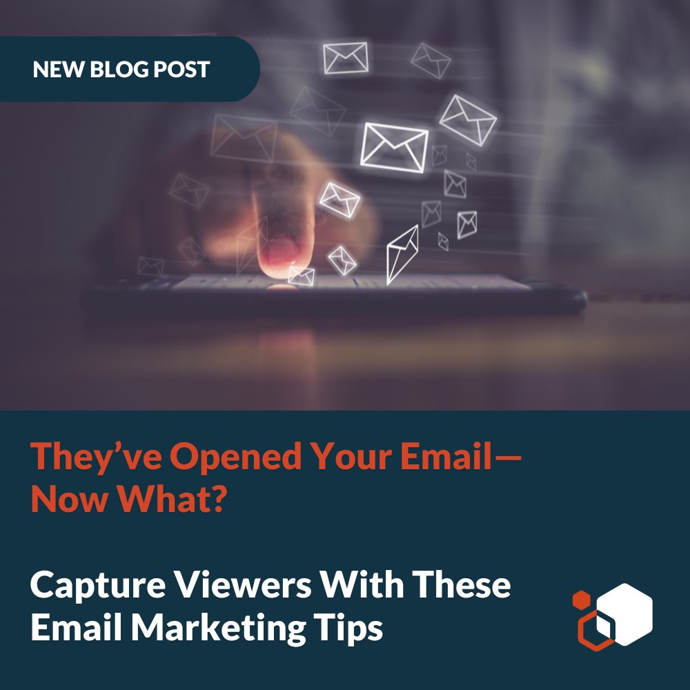 LiveRez.com tweet media