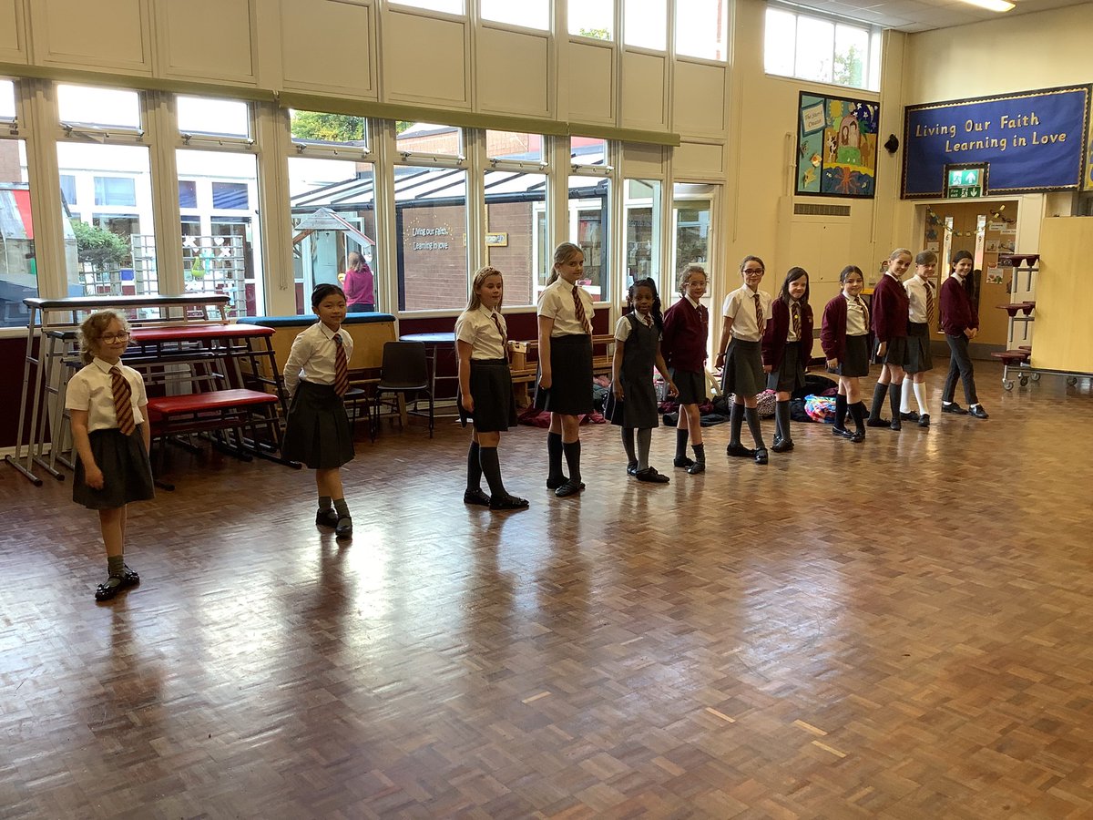 AllSaintsTraff's tweet photo. Super dancing from our Irish Dancers this evening #IrishDancingclub #warmup #stretch #dance #point #hop #skip #music πΌπ―ββοΈπ©° https://t.co/Vp0kVRHxtn