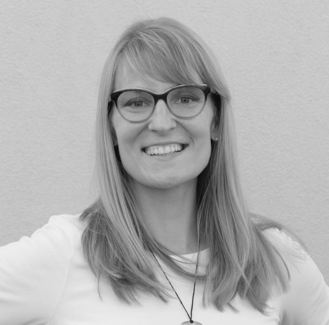 FastForwardPHL's tweet photo. Meet our presenters, 

Angela Iraldi
Consultant | volunteer | activist | daughter | friend | sibling | community member and more!

Kristen Suzda
Architect | steward of the future | ambassador | cyclist | connector | politician and more! https://t.co/v9yEa8RPT6