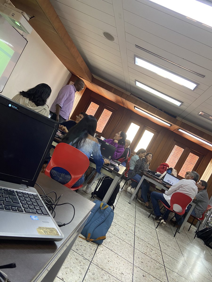 anpaca16's tweet photo. Taller con @MeraniProyectos #EncuentroLideresTicCali https://t.co/3duYXMKTc1