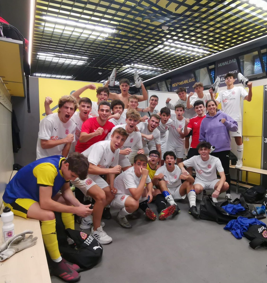 CDFTRESCANTOS's tweet photo. ESCUELA |
❌ Derrota del JUVENIL A por 2️⃣➖3️⃣ ante el @EFBarrioPilar "A".
✅ Victoria del JUVENIL B por 5️⃣➖0️⃣ ante el CD El Escorial.

#SomosCDF
#RendirseNunca
#VamosTresCantos
#SúmateAlBlancoYMorado🤍💜 https://t.co/RyIfbZ5Lm5