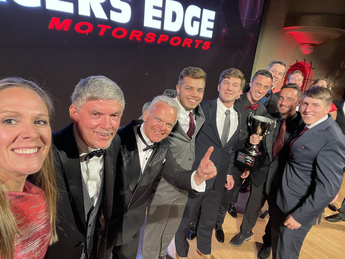 RacersEdgeMS's tweet photo. Podium selfie!
We really did it!
#Indy8Hr #RELYonRed #HPDRacing #DFSPolish #GTWorldChAm #RacerInk #OMPRacing https://t.co/rFTWKURgYH