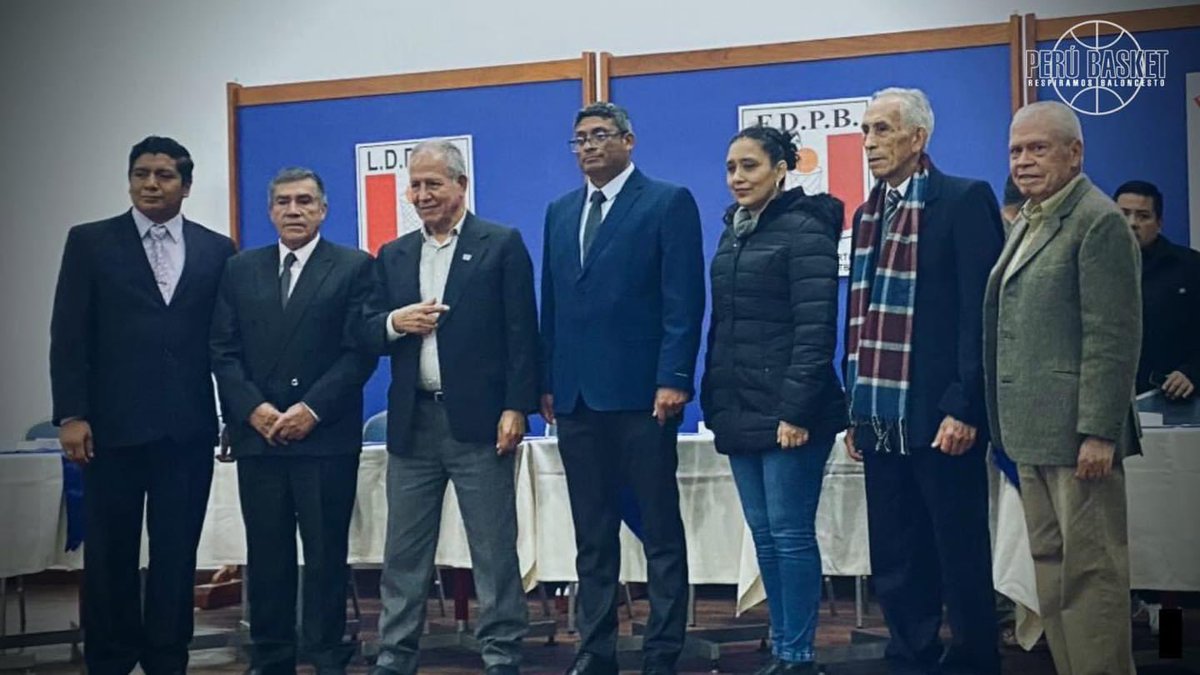 perubasket's tweet photo. PERUBASKET : Juramentación de la junta directiva de la FDPB

El día de ayer sábado 8 de Octubre se realizó la ceremonia de juramentación de la Junta Directiva de la FDPB en la ciudad de Barranca 

#FDPB #Unasolafederacion #Barranca #ligasafiliadasalafdpb #perubasket #IPD #COP https://t.co/qH0Zn1TVxg