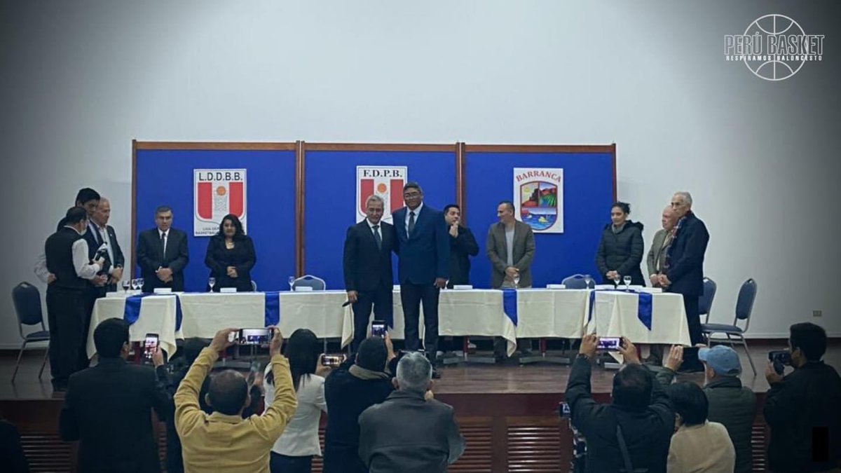 PERUBASKET : Juramentación de la junta directiva de la FDPB

El día de ayer sábado 8 de Octubre se realizó la ceremonia de juramentación de la Junta Directiva de la FDPB en la ciudad de Barranca 

#FDPB #Unasolafederacion #Barranca #ligasafiliadasalafdpb #perubasket #IPD #COP
