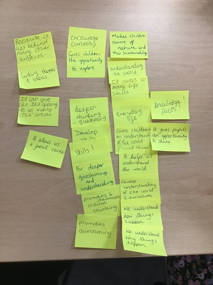 cloverscientist's tweet photo. @STEMLearningUK Showing why science is important and why science is great in our schools. #ELTScience https://t.co/4CakS33gAT