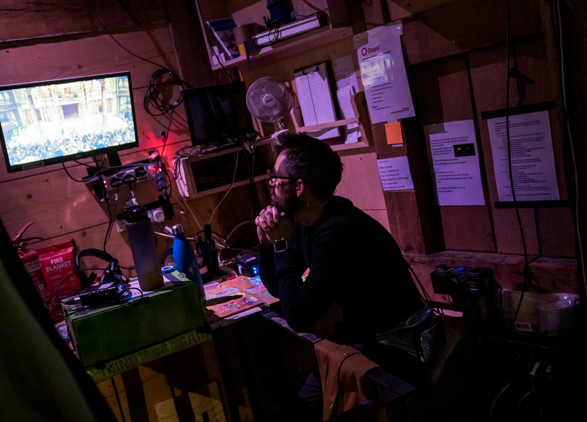The_Globe's tweet photo. A huge hurrah to our magnificent Stage Managers (past and present) who create pure magic ensuring the show goes ahead, our Company are looked after, and make cheeky cameos onstage as fairies, soldiers, courtiers etc. – our 'O' wouldn't be the same without you. #StageManagementDay https://t.co/aRVOlihdB3