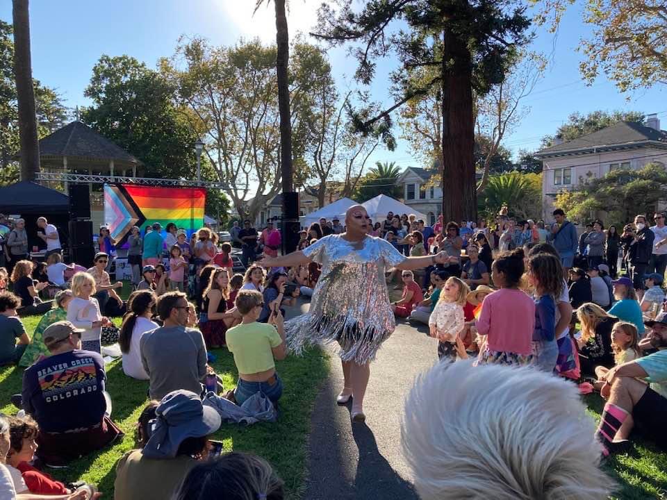 AlamedaPride's tweet photo. What a weekend! 
Our hearts are so full! 

Thank you, Alameda 🏳️‍🌈 https://t.co/ZCuPnewSdc