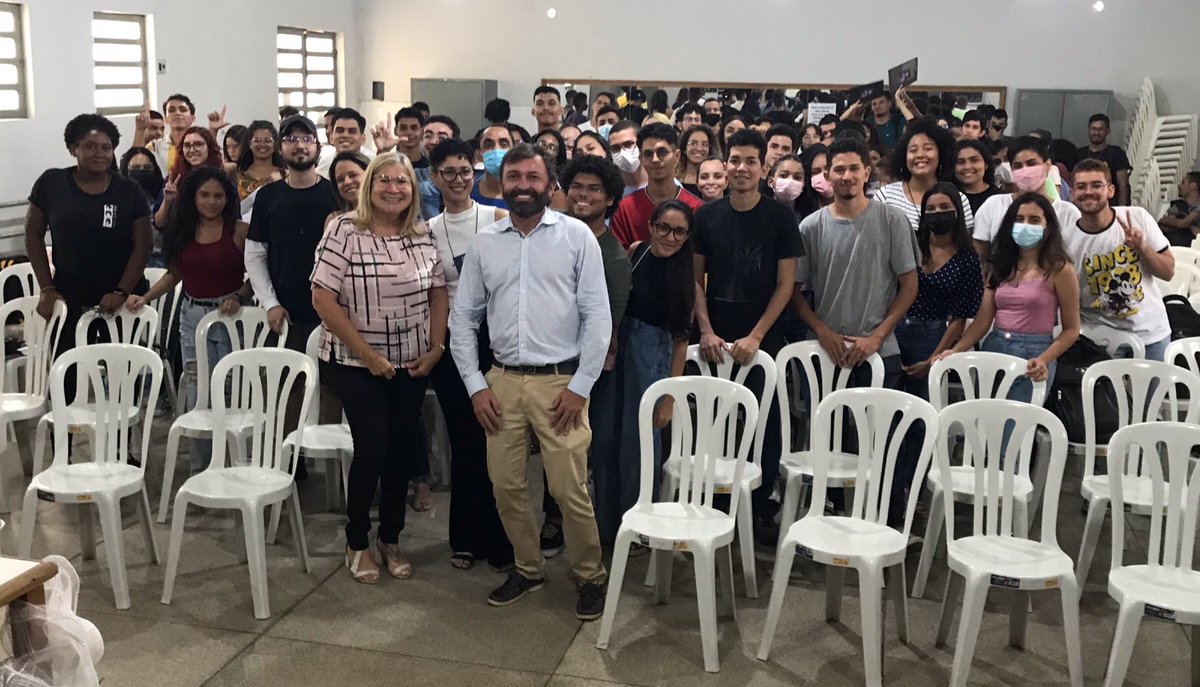 talesantao's tweet photo. Hoje eu tive a felicidade de ministrar uma palestra sobre “Inovação na Universidade: aonde você pode chegar?” no evento Bio Sci-Hub, do curso de Ciências Biológicas da UESPI. Foi um momento de partilha e muito aprendizado! Obrigado a todos!
#uespi #inovação https://t.co/3E5VKb3Brj