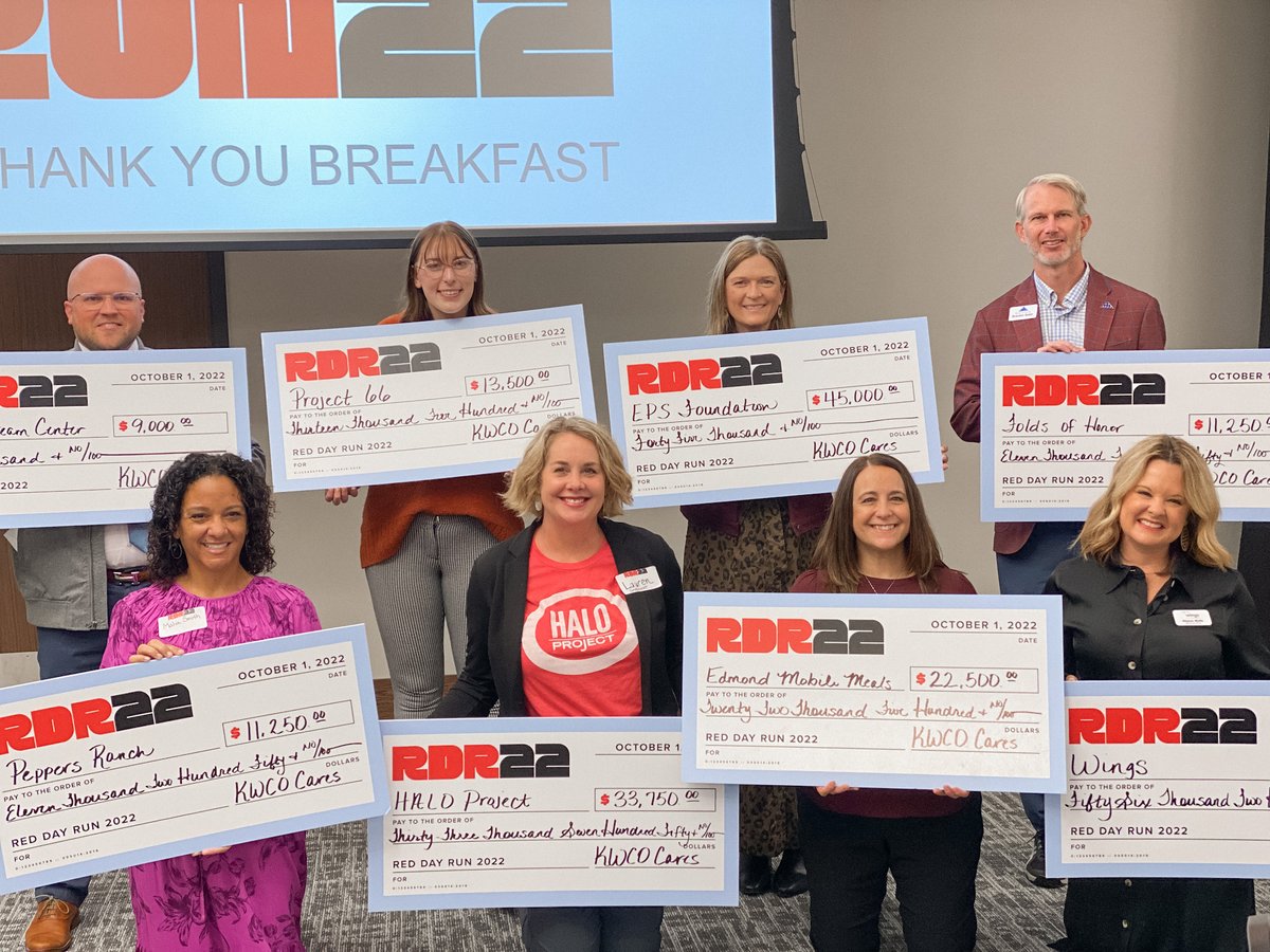EdmondPSF's tweet photo. THANK YOU!  🎉

Everyone who registered, sponsored or volunteered at the #REDDAYRUN, we appreciate you!  Partnerships like these are what help us make a positive impact for over 26,000 students in @EdmondSchools https://t.co/Pe7DiSUkyN