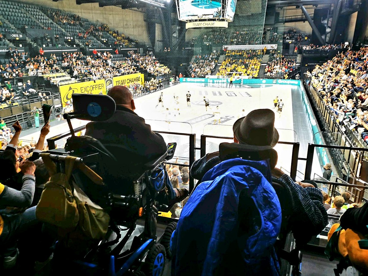 associationzicomatic tweet media