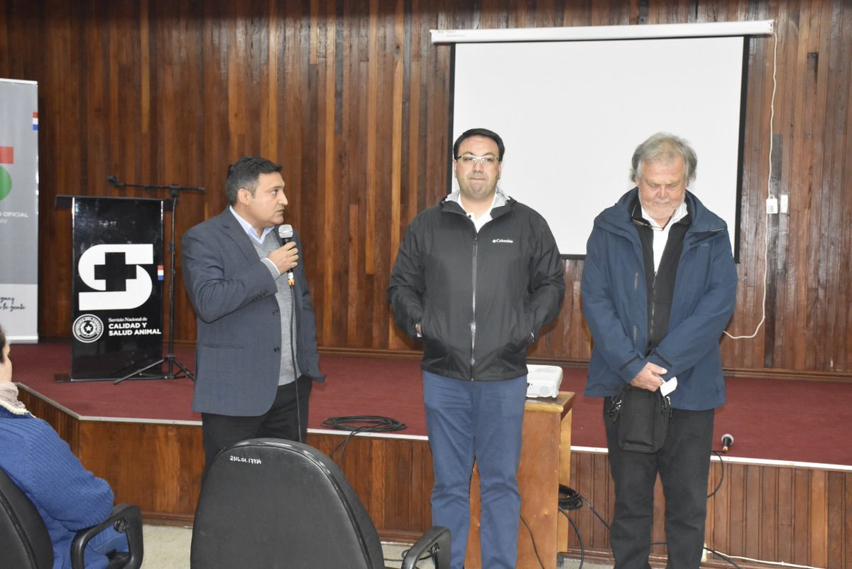 SENACSA's tweet photo. Hoy se dio inicio al Curso de Certificación en relación a la Ley Chilena 19.162 que “establece sistema obligatorio de clasificación de ganado, tipificación y nomenclatura de sus cortes y regula funcionamiento de mataderos, frigoríficos y establecimientos de la industria de  carne https://t.co/PGs2CTVTKQ