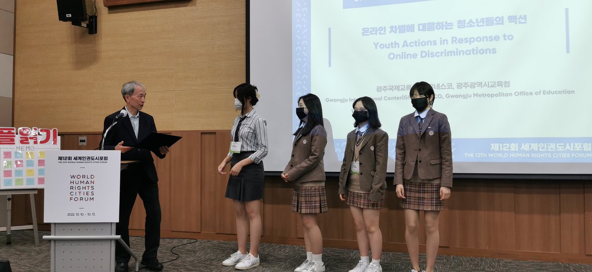 Very creative & inspiring #youth #antiracism #antidiscrimination projects for the @UNESCO #Masterclass #Gwangju Series! You raised the bar higher! 👏🏼👏🏼👏🏼

#SouthKorea #youthchampions
#IAmAntiracist
@GwangjuWHRCF @gwangju_news