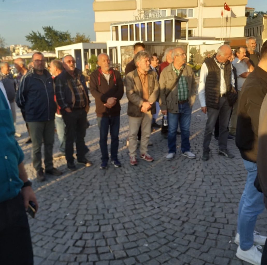 CanakkaleSol's tweet photo. #10Ekim 

UNUTMADIK ,
UNUTTURMAYACĞIZ . https://t.co/DRJ1JkWgtj