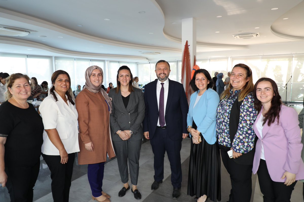 Aysekeyikyilmaz's tweet photo. İl Başkanımız Sn. İbrahim Ethem Taş Başkanlığında, yürütme kurulu üyelerimizinde katılımıyla 19 İlçe Kadın Kolları Başkanları toplantımızı gerçekleştirdik.
Çalışmalarımız hakkında istişarelerde bulunduk.
Biz bu dava uğruna her daim tek yürek olmaya devam edeceğiz.
@ethemtas https://t.co/FJMbz5I4us