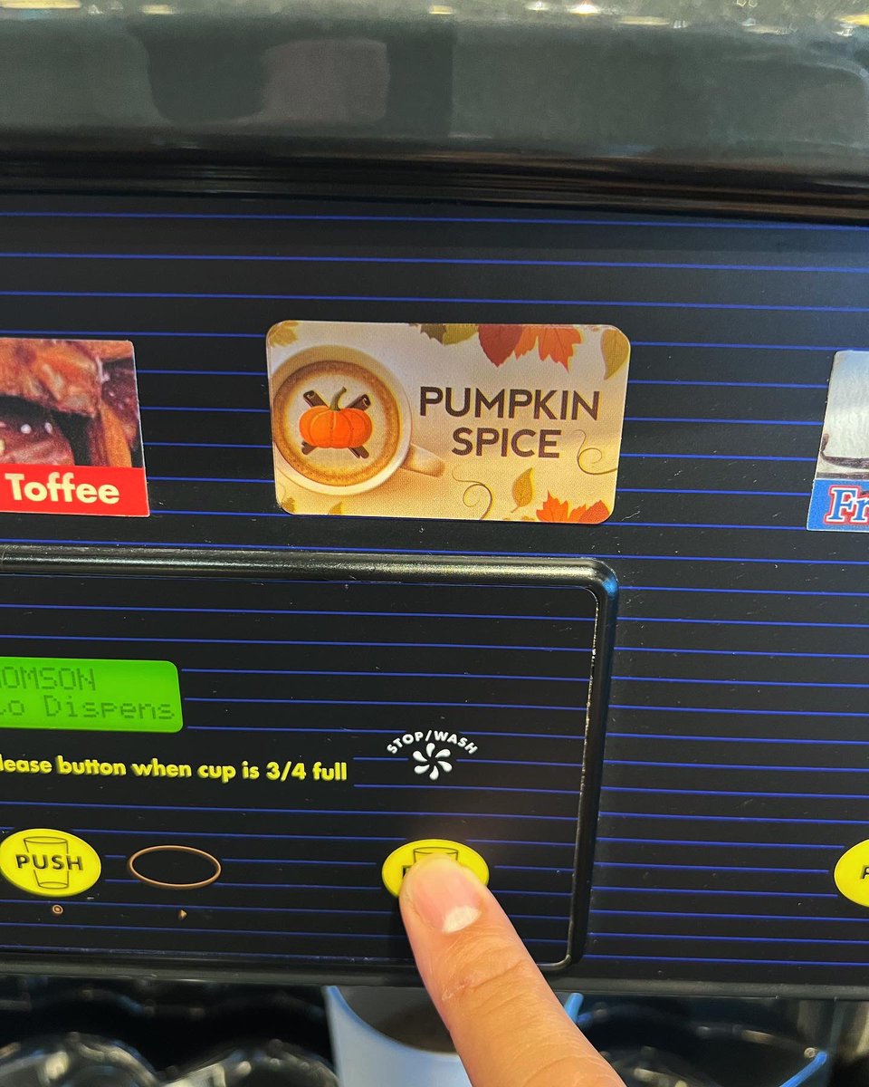 GoSimonson's tweet photo. It’s that time of the year again! Pumpkin Spice latte is back at Simonson’s🎃 the perfect pair to our Pumpkin muffins this Fall🍁

Carve out some time today and come grab yours!
•
•
•
#gosimonson #fall #fallseason #pumpkinspice #pumpkinmuffins #festive #psl #latte #muffins https://t.co/WH93o0M4vr