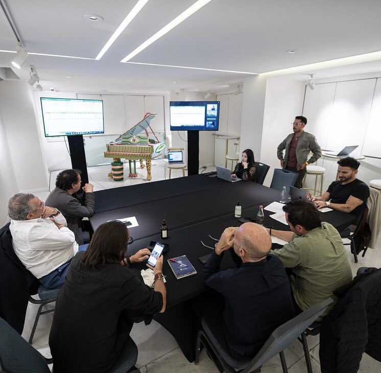 PREMIOOBRASCX's tweet photo. Agradecemos a los miembros del Jurado de la Beca Arq. Marcelo Zambrano, reunidos en sesiones presenciales y virtuales para revisar las 40 aplicaciones recibidas durante la convocatoria de este año #BAMZ https://t.co/blX4G6RmpF