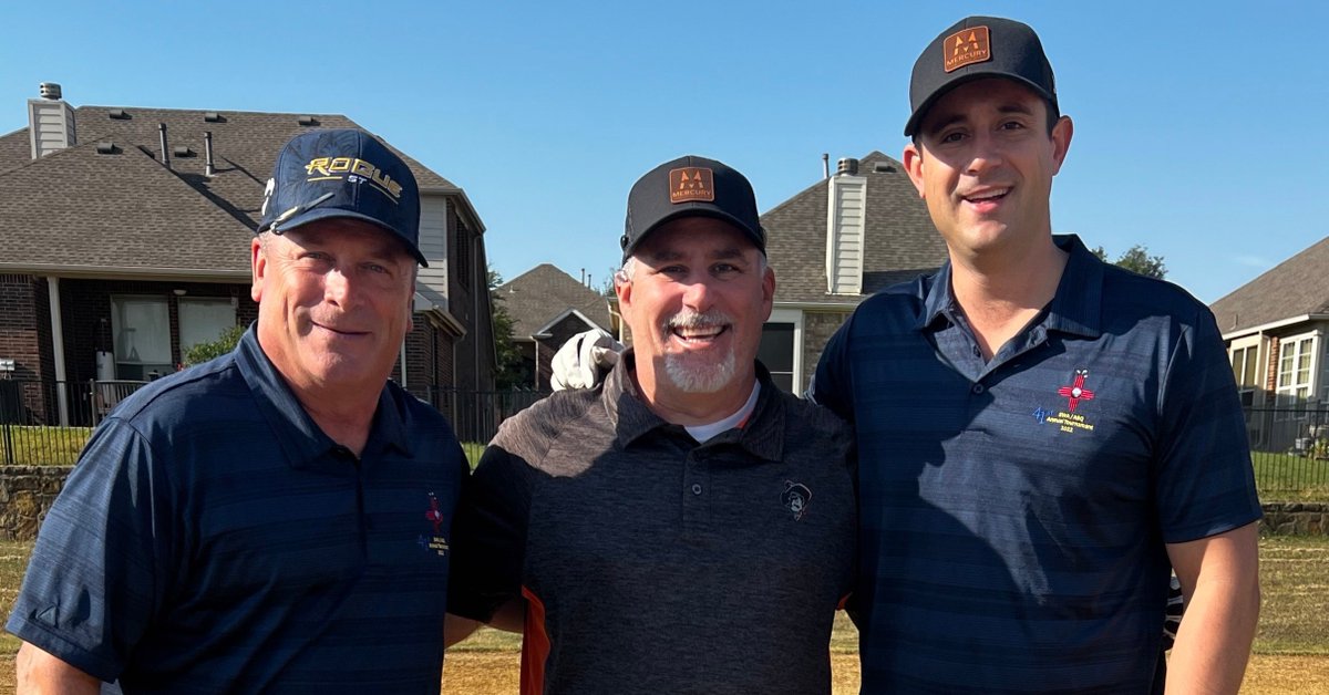 MercuryGSE's tweet photo. We were honored to be a sponsor of the first inaugural golf tournament by Dave Jones 🏌️‍♂️

⛳️  Here we have David Dieterich and Devin Sinclair from our team pictured with Tim Smith from Southwest Airlines and Tony Rubino with American Airlines 

✈️ Mercury Keeps It Moving https://t.co/6Za0kc5GGI