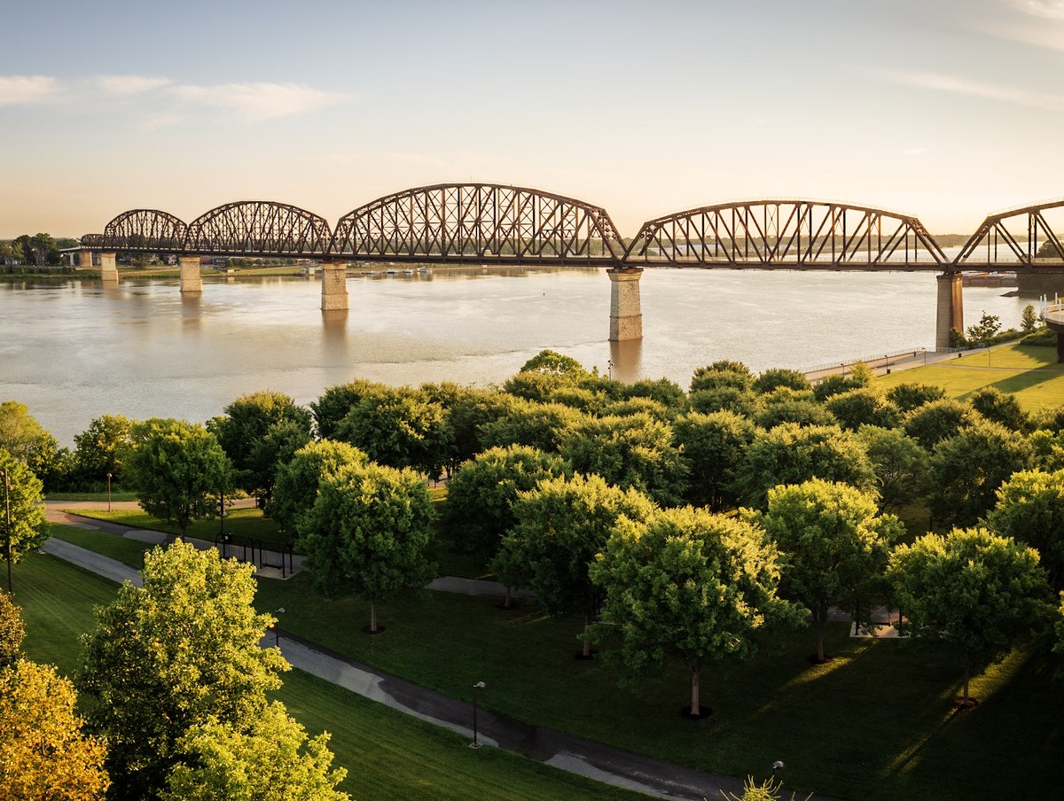 Today in history, 1888, construction started on the Big Four Bridge. Originally used as a railroad bridge, the span sat unused from 1969 until 2013 when it was reopened for pedestrian use. 🌉 It's now one of the city's most popular spots and sees over 1 million visitors annually.