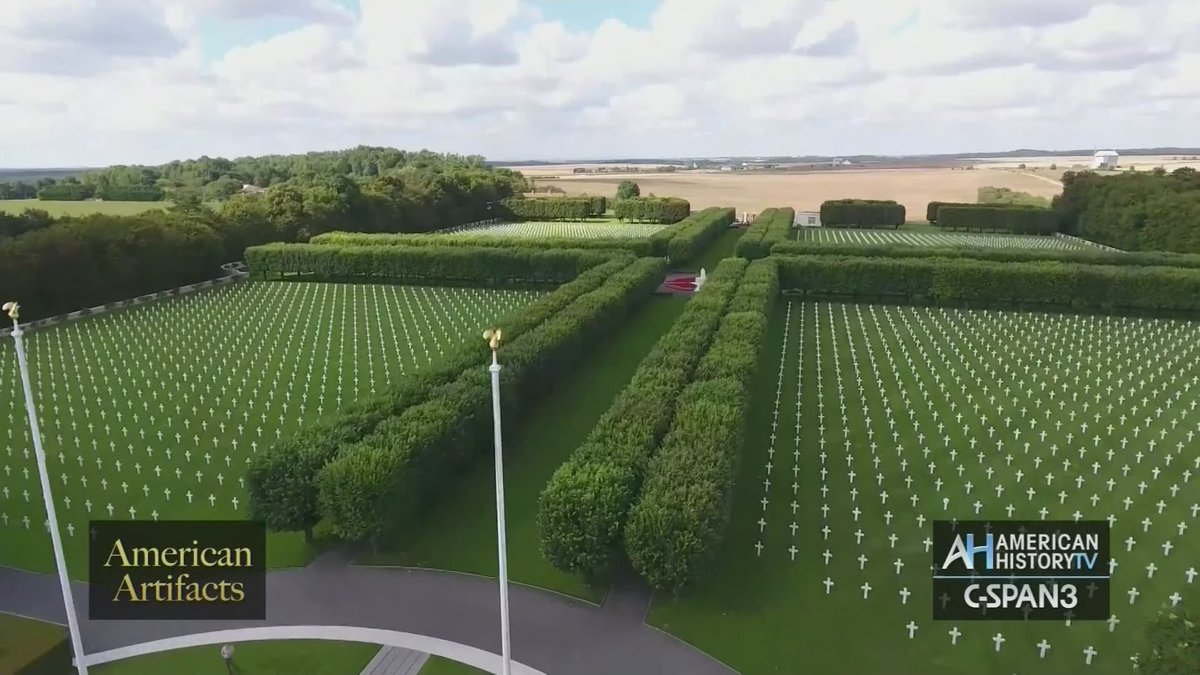 CSPANClassroom's tweet photo. Fighting during #WWI was temporarily halted during the 11th hour of the 11th day of the 11th month of 1918. This day became formally recognized as #ArmisticeDay to commemorate the ending of the war and is now known as #VeteransDay. Learn more: https://t.co/YukSFB7dnh. #APUSH #OTD https://t.co/nxD3vuNk6F