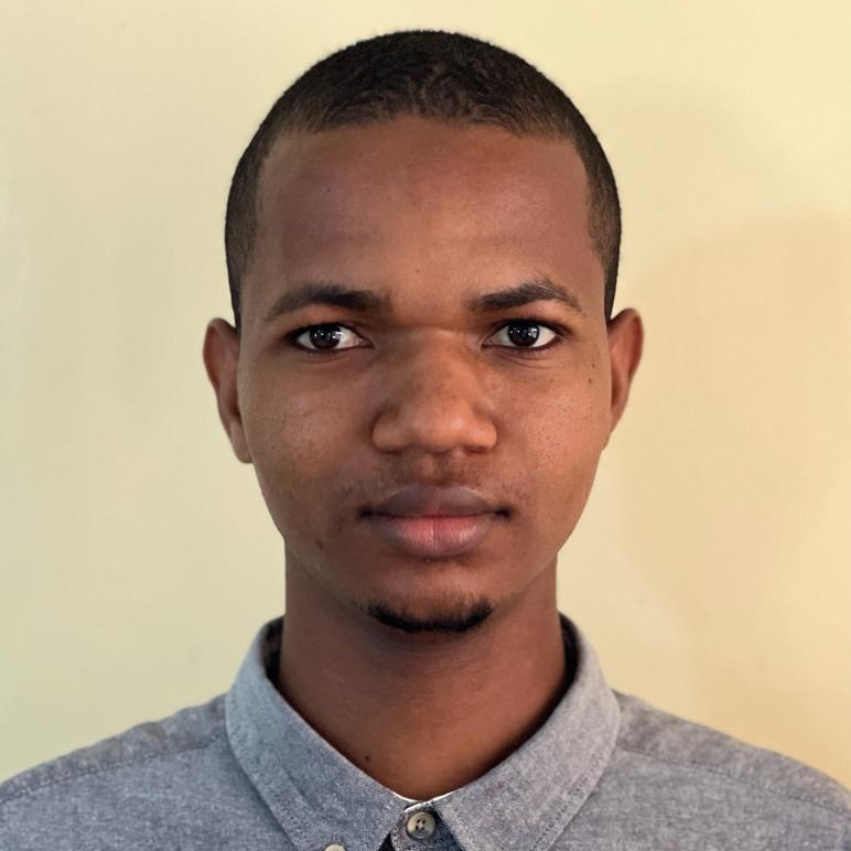 Diallo_Issa022's tweet photo. #NouvellePhotoDeProfil https://t.co/7e0d7T9MeY