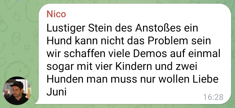 schnappi_e's tweet photo. #JuniMalsiner alias #EhrenfrauTV mit fadenscheiniger Ausrede, um die äußerst armseligen Zusammenkünfte rund um #TomNaumann nicht mehr streamen zu müssen. Schändlich und selbst für Unterstützende zu viel des Guten‼️‼️‼️ #coronawatchhh #nonazishh #Bolle #WiderstandAmArsch https://t.co/GUF2CL0cC7