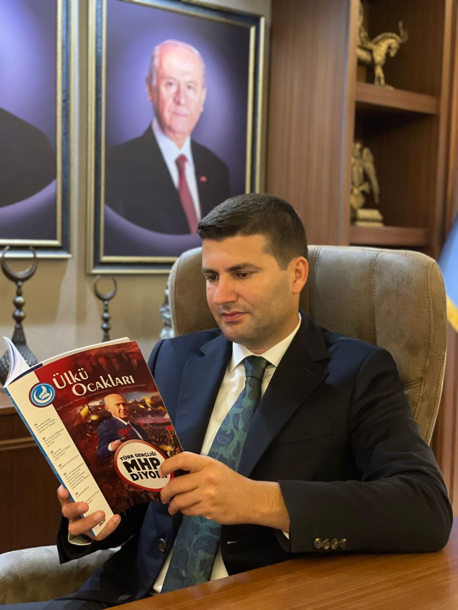 ayyildirim1's tweet photo. 🇹🇷Türk Gençliği MHP Diyor!

📖Gençlerimizin en çok tercih edilen dergisi, Ülkü Ocakları Dergimiz; Ekim ayı 224. sayısında güncel içeriği ile okurlarımızla buluşuyor.

📍İl ve ilçe Ocaklarımızdan temin edebilirsiniz. https://t.co/QU873S2DkC