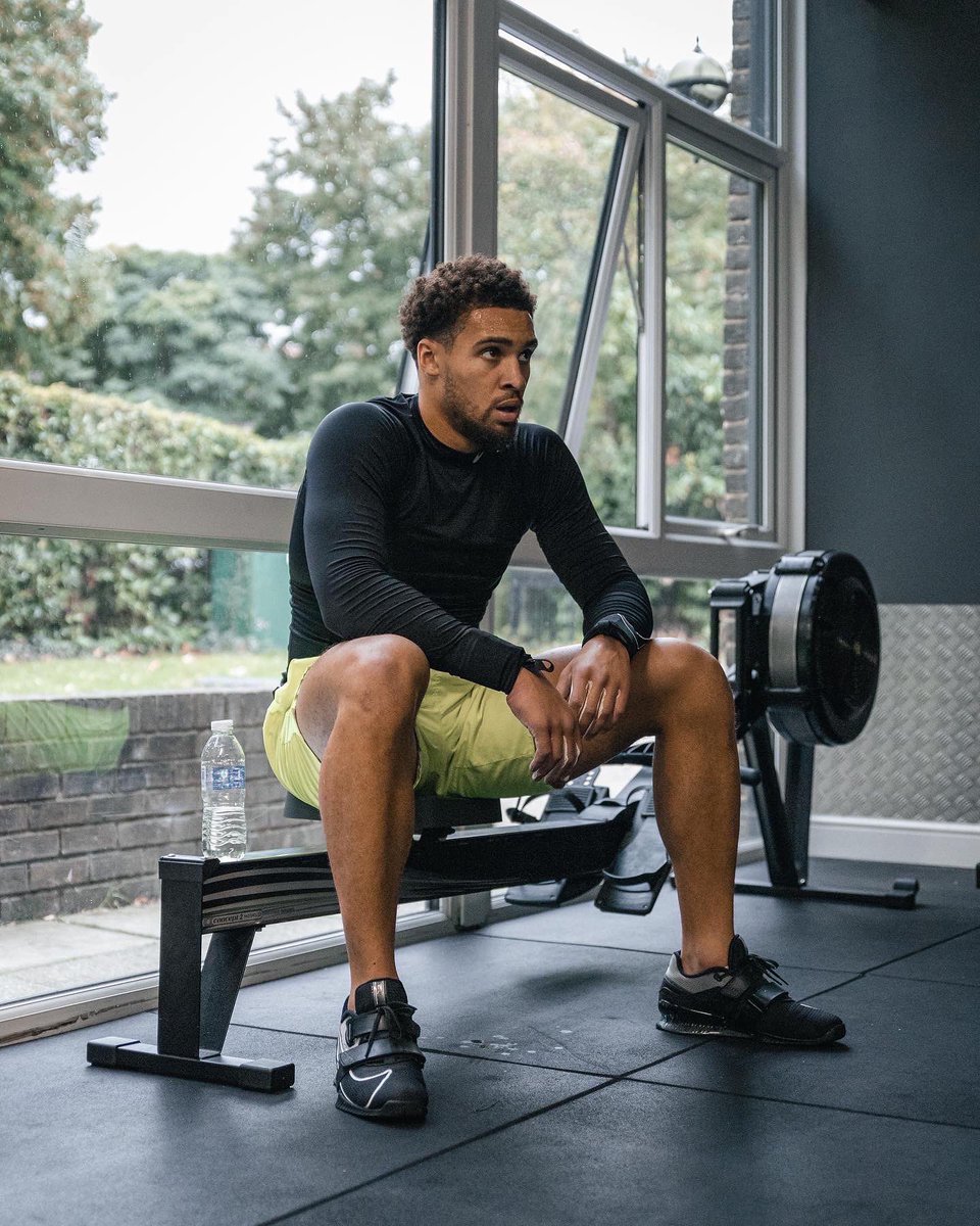 karol ITAUMA (@itaumakarol) on Twitter photo 