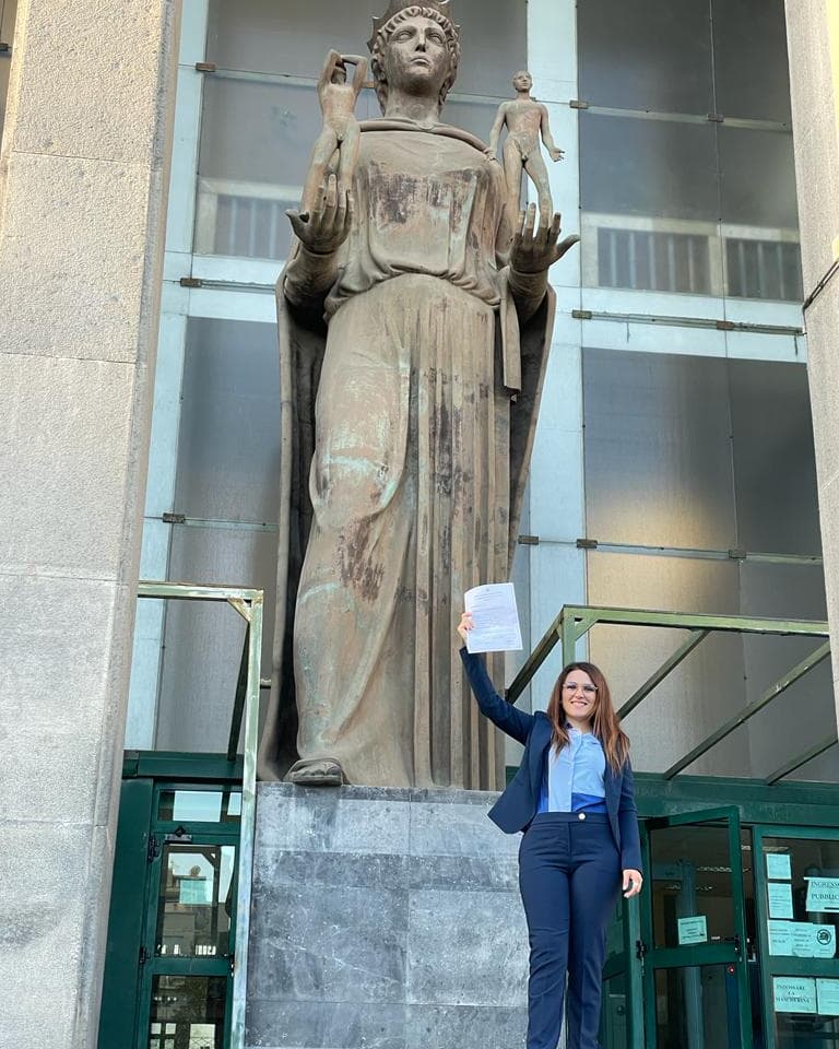 AVVOCATO 👑

Ps: Il codice deontologico mi obbliga a precisare che sono abilitata alla professione forense ✅

#law #avvocato #barexam