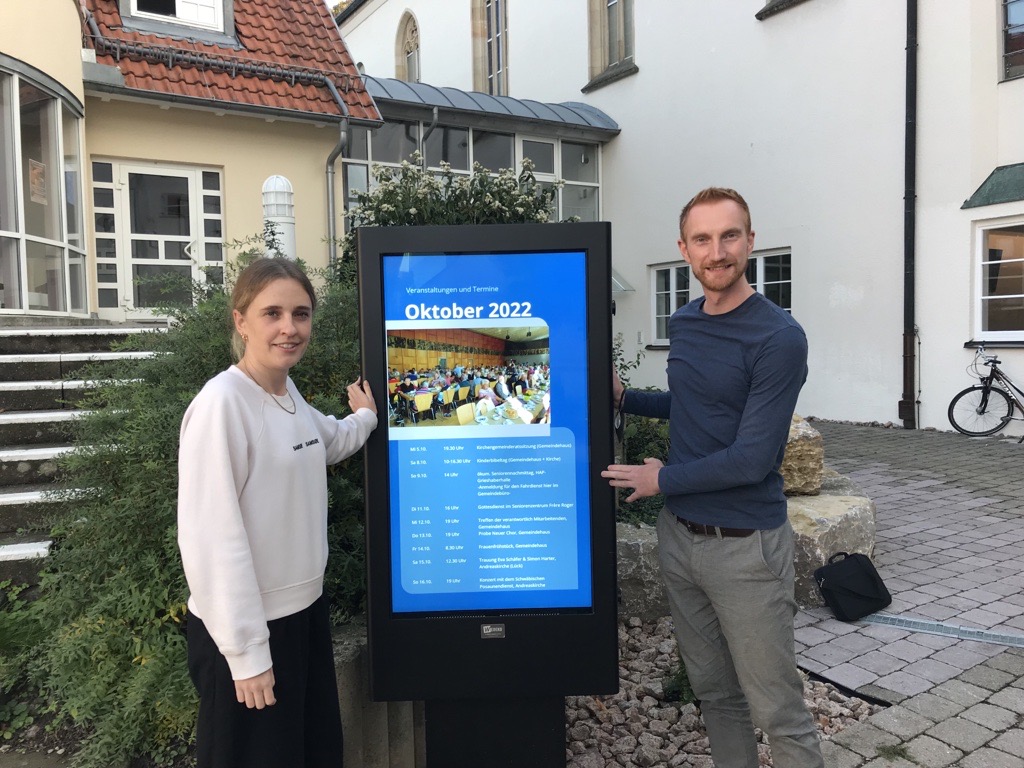 digitalelkwue's tweet photo. Ortbesuch bei unserer #Digitalen Mustergemeinde in Eningen unter Achalm: In der Praxis erproben, wie MS Teams und #ChurchTools zusammen in der Gemeindearbeit eingesetzt werden können. Hier gibts das Konzept zum Nachlesen https://t.co/jtuyqM5YVt.

#elkwuedigital #digitalekirche https://t.co/omSwosUCWj