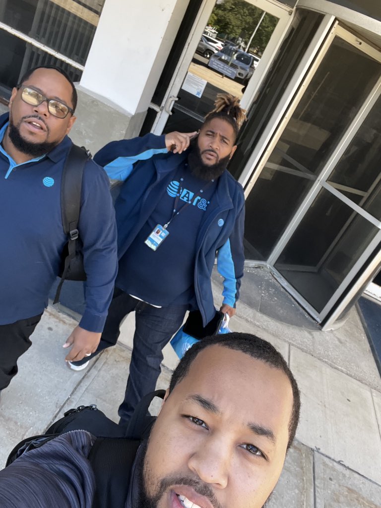 DemetriousEarly's tweet photo. #MichiganMafiaftToledo #OhLords Headed to Work!!!! https://t.co/aipV1VdJ9v
