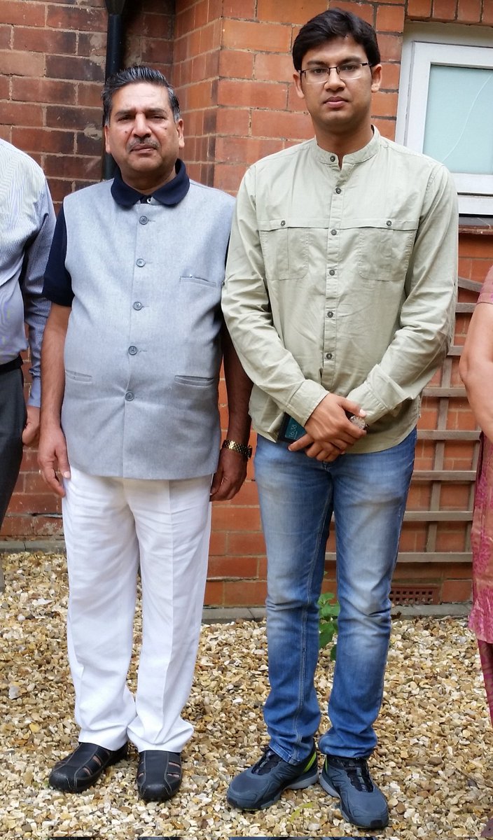 arunuday7's tweet photo. कुशल संगठनकर्ता, असंख्य कार्यकर्ताओं के प्रेरणास्रोत, वरिष्ठ प्रचारक, दृढ़ संकल्प के धारणी भारत विकास परिषद के राष्ट्रीय संगठन मंत्री परम आदरणीय श्री @sureshjainBVP जी को जन्मदिन की हार्दिक शुभकामनाएं। 💐👏🙏 https://t.co/kKHxe1pLuL