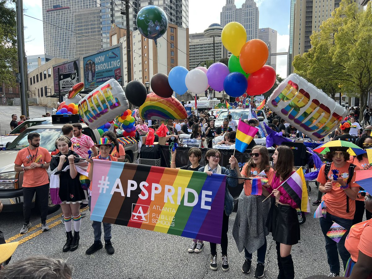 jasonesteves's tweet photo. #APSPride showed up in full love and support again at the @atlantapride parade yesterday! So proud of the school districtโs allyship for years now. And, of course, we had to take our customary @BOEAPS picture. ๐ณ๏ธโ๐ #LGBTQIA #HappyPride https://t.co/yx06drX39Y