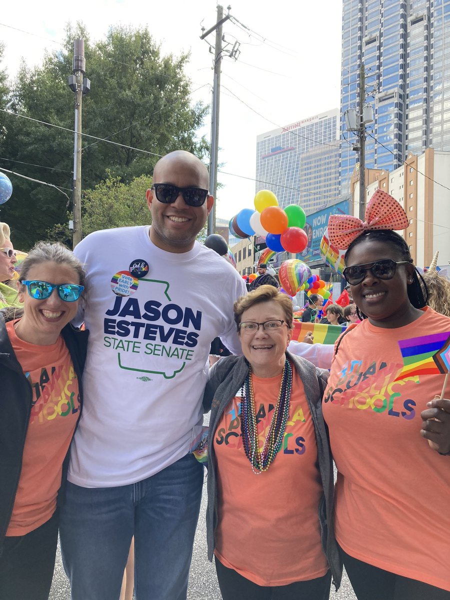 jasonesteves's tweet photo. #APSPride showed up in full love and support again at the @atlantapride parade yesterday! So proud of the school districtโs allyship for years now. And, of course, we had to take our customary @BOEAPS picture. ๐ณ๏ธโ๐ #LGBTQIA #HappyPride https://t.co/yx06drX39Y