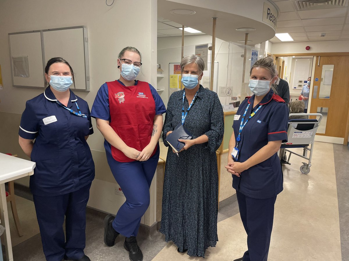 jmellor3's tweet image. Thank you  @alisonsmith2306 Day 1 supporting transformation across services for children and young people @CHFTNHS - Bravo 👏 to Ophthalmic adult OPD for your child friendly approach removing barriers 😊 Looking forward to day 2 @SiRileyFuller  @ShellLouise10 @ecggh4