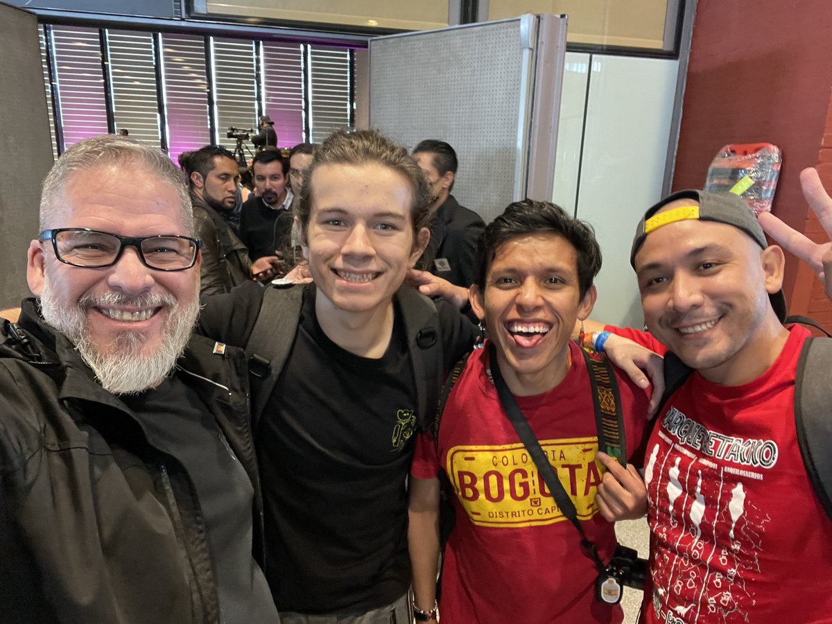 tomkat_cr's tweet image. En @ethlatam #bogota con el gran @Dmars300 y los paladines del #ethdevprogram @JoelEsDar @r3xakead0 a la salida de su intervención en el panel con su proyecto @cryptoversidad