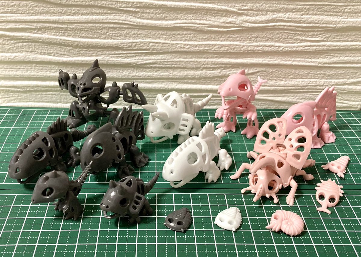 トコトコドン繋がりでついでにカセキドンも。ちょっと破損してるなぁ