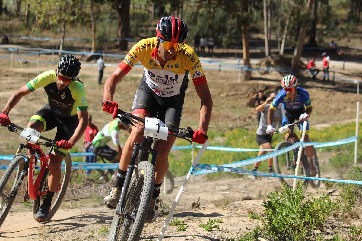 mario0costa's tweet photo. Uma semana depois e só tenho a agradecer todo o apoio que recebi, é bom sentir o vosso apoio, principalmente quando não corre bem 😉
E claro agradecer a todos os patrocinadores que tornam isto possível 🙏
#mtb #btt #marrazes #campeonatonacionalxco #ciclismo #cycling #xco https://t.co/qasF9tAvQB